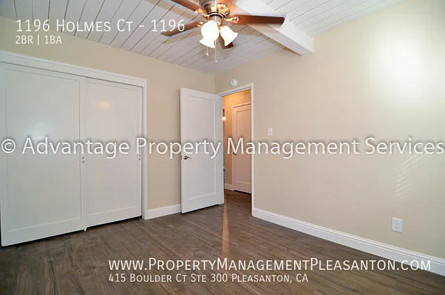 1196 Holmes Ct #1196 — Photo 8