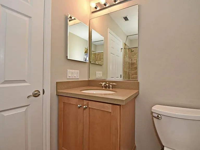 1251 Blessing St — Photo 8