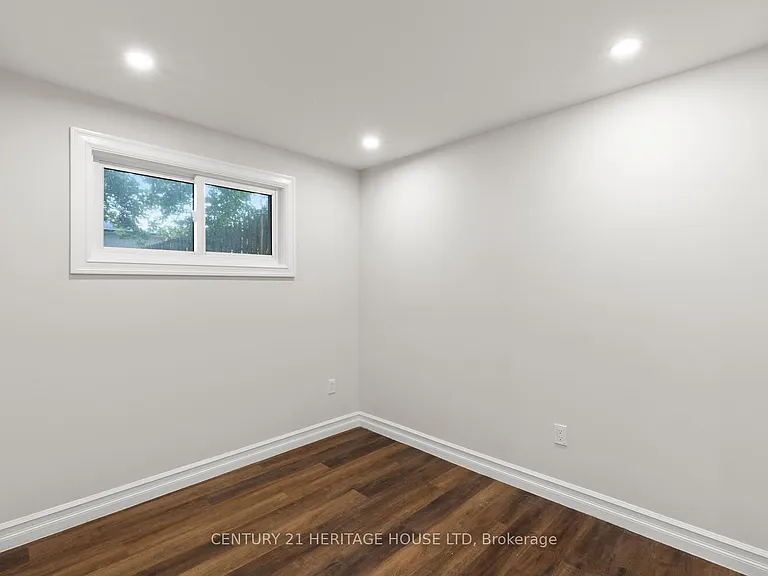 57 Vanbuskirk Dr — Photo 21