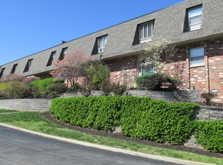 1012 Raritan Dr APT 303, Saint Louis, MO 63119