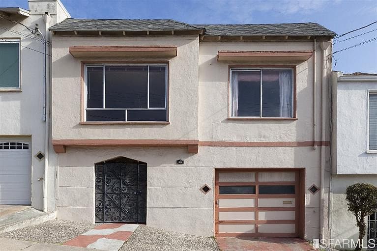 1st image of 23 Esquina Dr