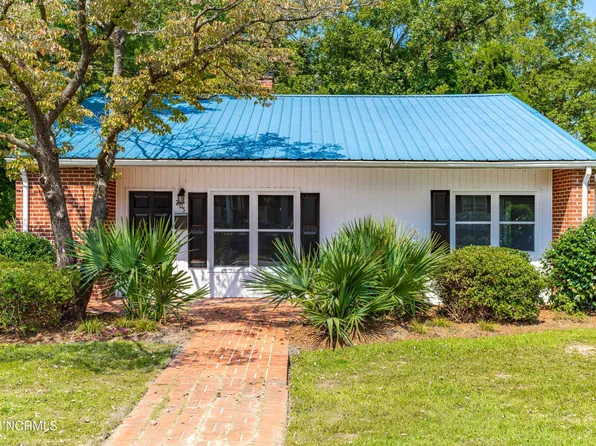 205 E Johnson Street, Clinton, NC 28328