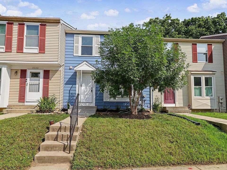 1st image of 8227 Wellington Pl