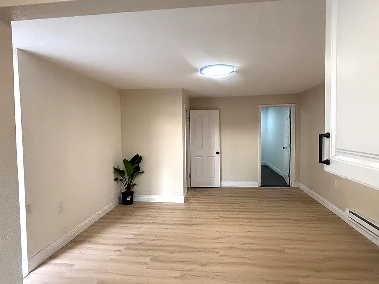 395 Umbarger Rd #6 — Photo 3