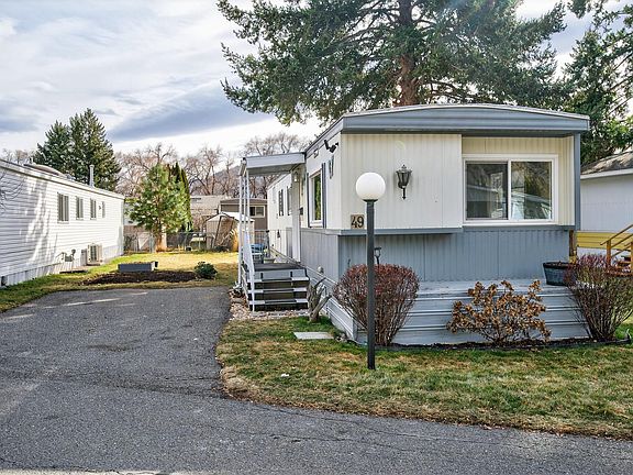 2nd image of 2401 Ord Rd #49
