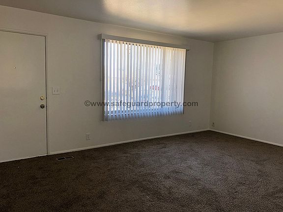 2nd image of 5204 S Kingswood Dr