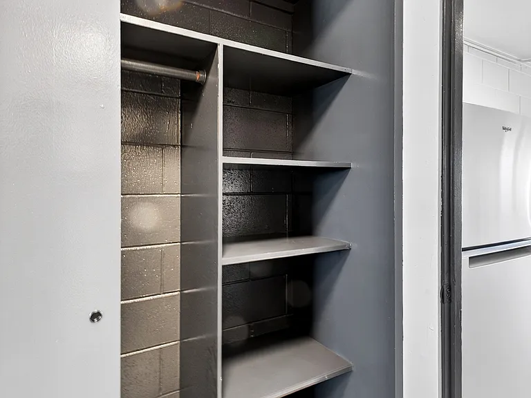El Popo Apartments — Photo 16