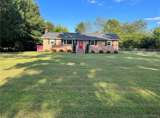 101 Robbinwood Ln, Sandston, VA 23150