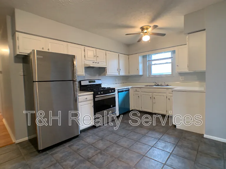 7649 Southfield Dr — Photo 5