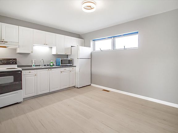 3rd image of 399 W Allen St