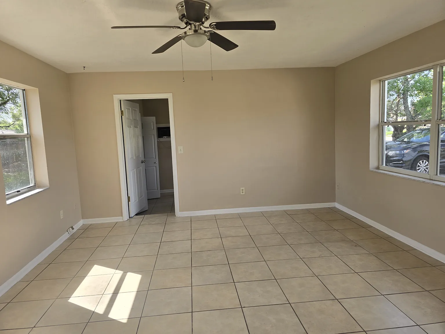 2 bed, 844 sqft, $1,195 — Photo 3