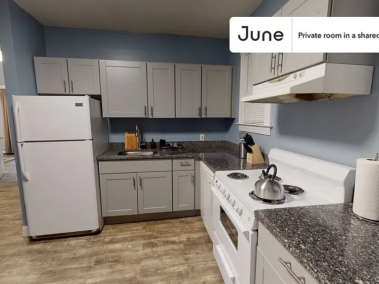 101.5 Calumet St #B — Photo 10
