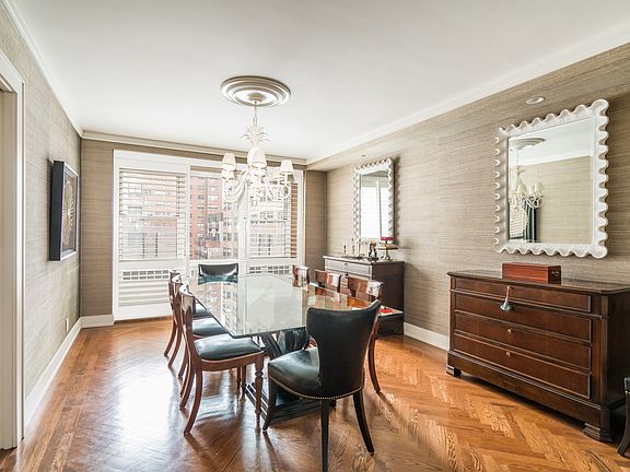 3rd image of 150 E 77th St APT 6A