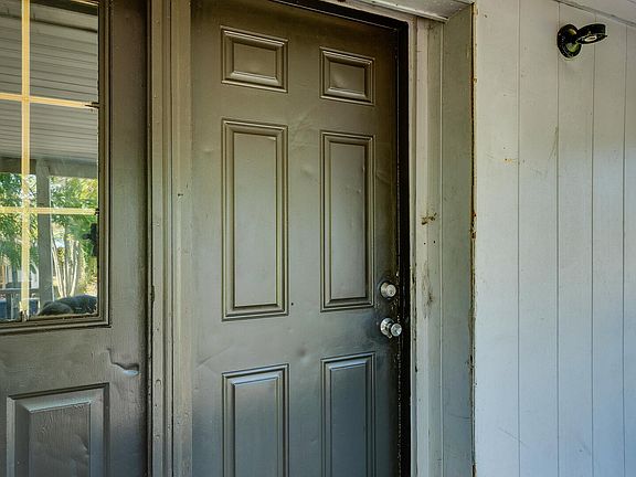 4th image of 1527 Fuller St