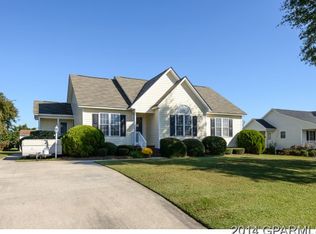 707 E Main St, Winterville, NC 28590