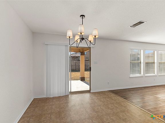 4th image of 5127 Sunview Valley