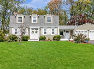 13 Pilgrim Cir, Enfield, CT 06082