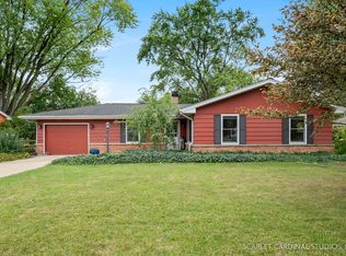 624 Bridle Ln, Wheaton, IL 60187