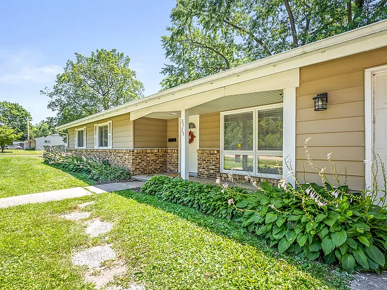 3735 Highcrest Rd — Photo 29