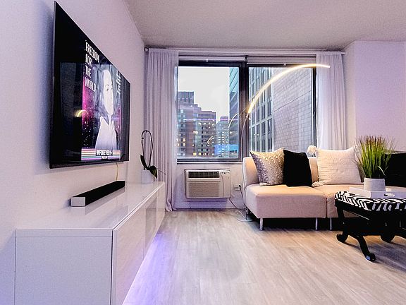 2nd image of 1623 3rd Ave APT 21B