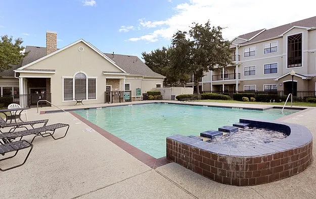 Arlington Park Villas — Photo 6