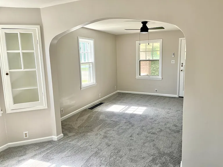4205 English Ave — Photo 2