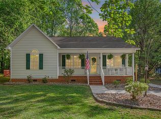1106 Long Leaf Dr, Gibsonville, NC 27249