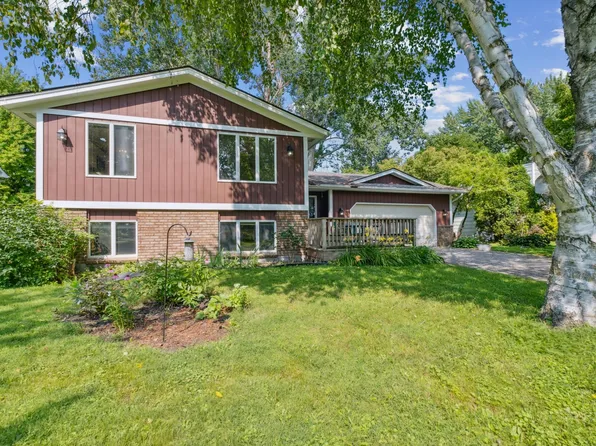 1485 Prairieland Ave, Maple Plain, MN 55359