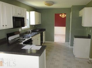 6042 Pomerania Ct, Stone Mountain, GA 30087