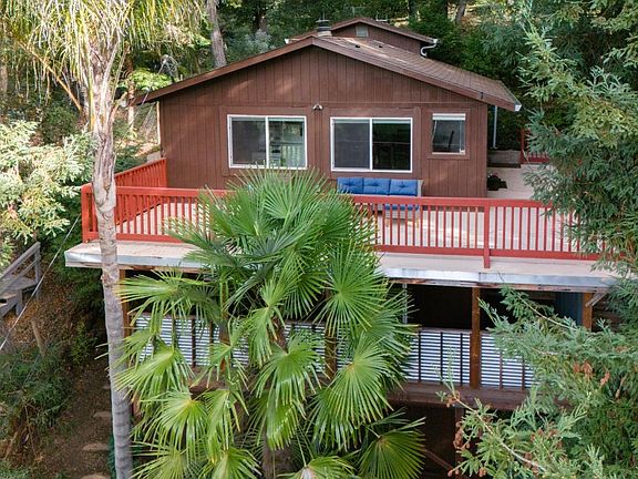 2nd image of 2454 Redwood Dr