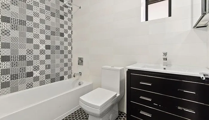 Rented by Zuz Realty | media 18