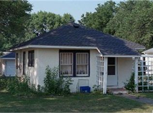 902 8th St NE, Mason City, IA 50401