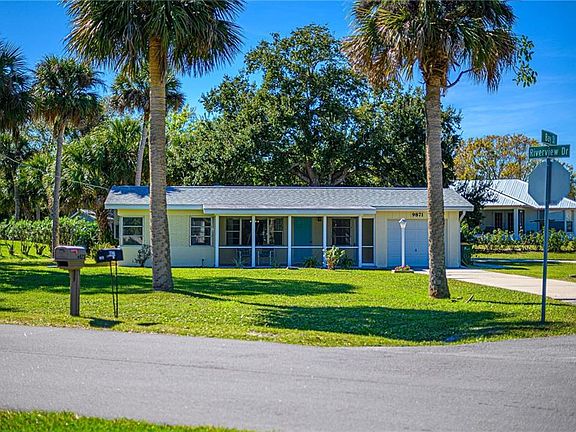 5th image of 9871 Riverview Dr