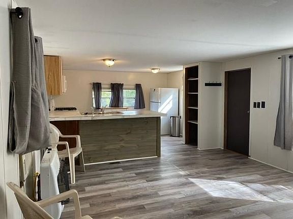 3rd image of 13711 Lookout Ct