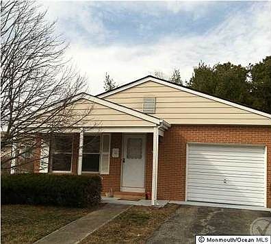 2nd image of 76 Chesterfield Ln