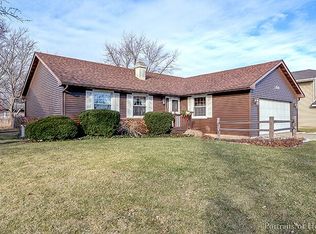 1080 Grenada Dr, Aurora, IL 60506