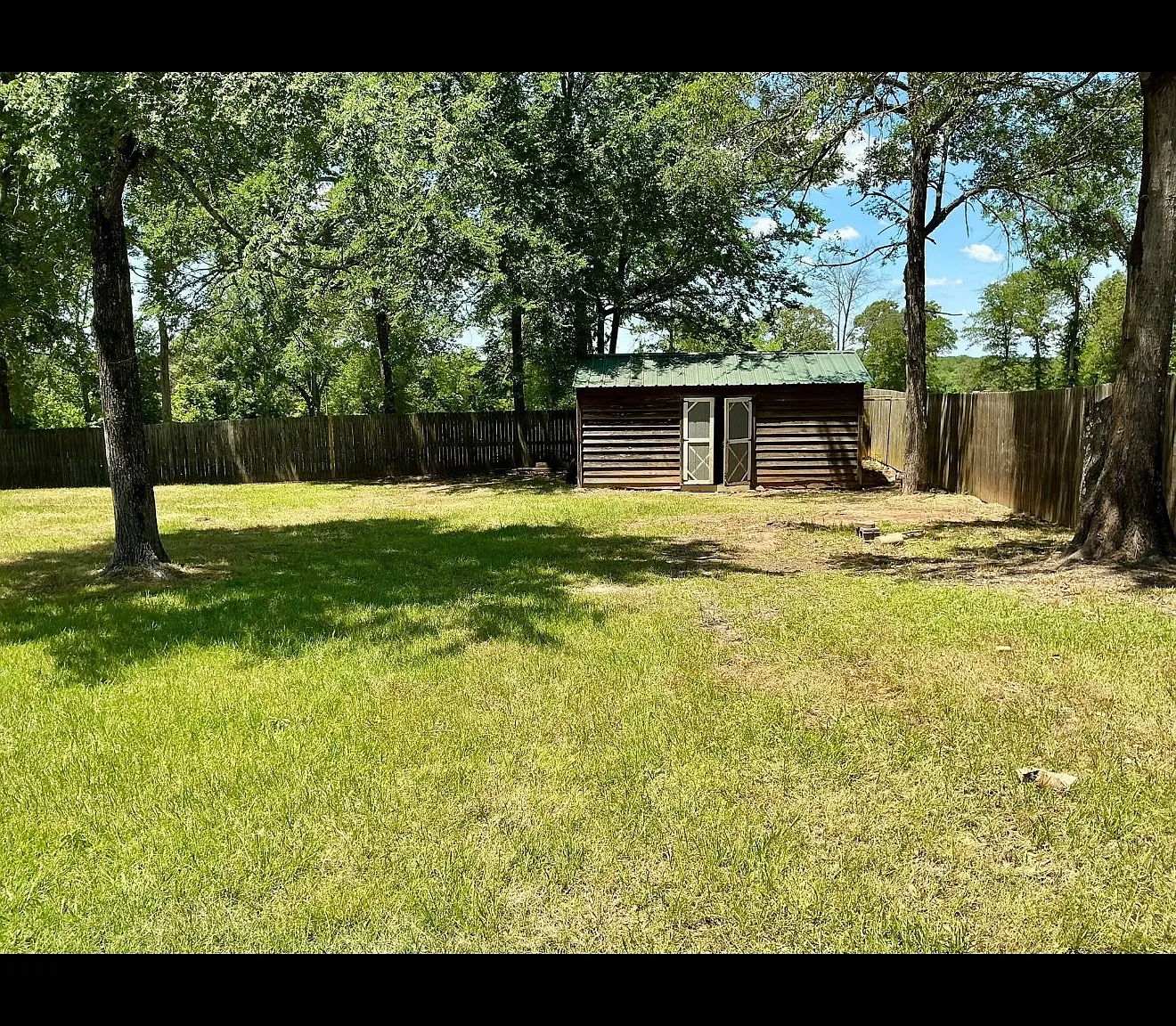 3 bed, 2.5 bath, 1980 sqft, $1,650 — Photo 2