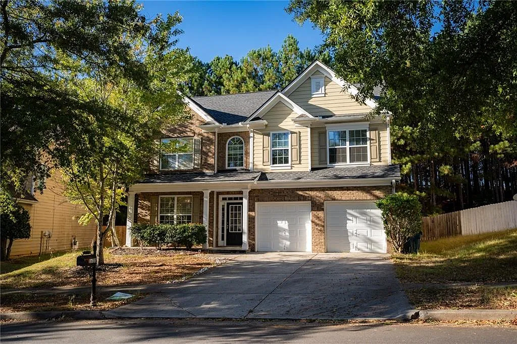 4 bed, 2.5 bath, 2175 sqft, $2,150 — Photo 1