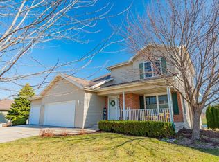 712 Edenberry Ln, Oregon, WI 53575