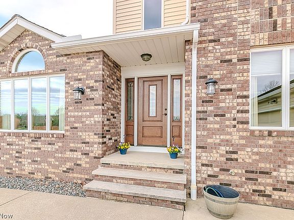 2nd image of 2870 Istra Ln