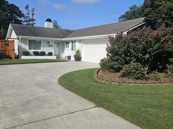 6658 Tidewater Ln, Wilmington, NC 28403
