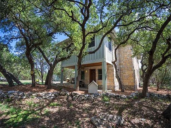 2nd image of 101 Pedernales Bend Dr