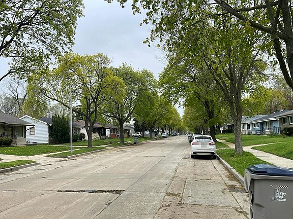 4th image of 6622 N 51st St