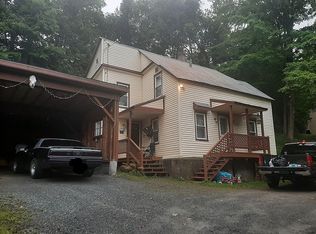 301 River Rd, Saint Johnsbury, VT 05819