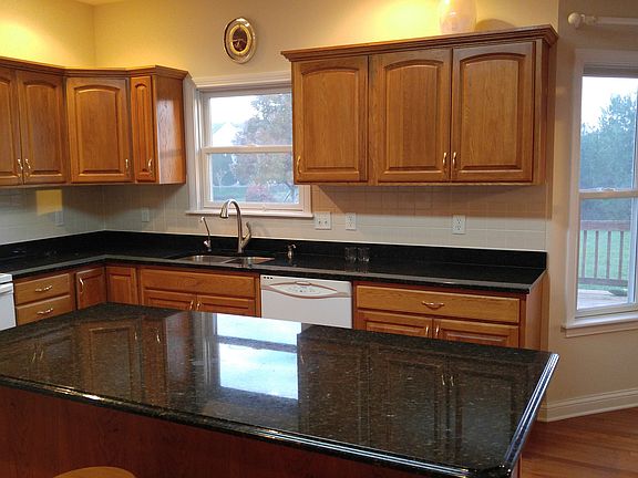 4th image of 807 N Admirals Pointe Dr
