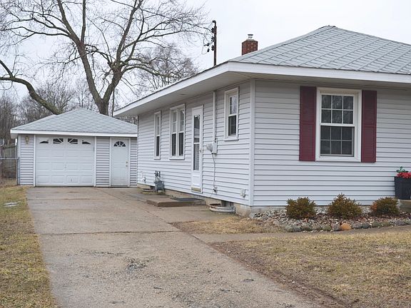 2nd image of 44 Hannah St