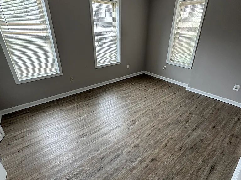 164 Babcock St — Photo 3