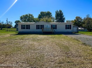 102 N Center St, Irvington, KY 40146