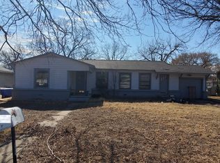 1009 Bales St, Cleburne, TX 76033
