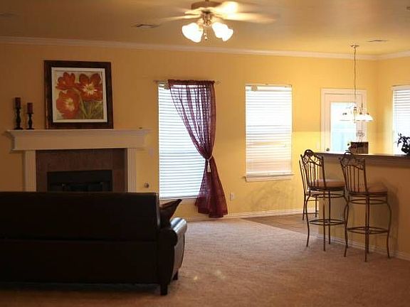 3rd image of 11004 NW 106th Cir